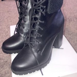 Black fleece lined heeled boots